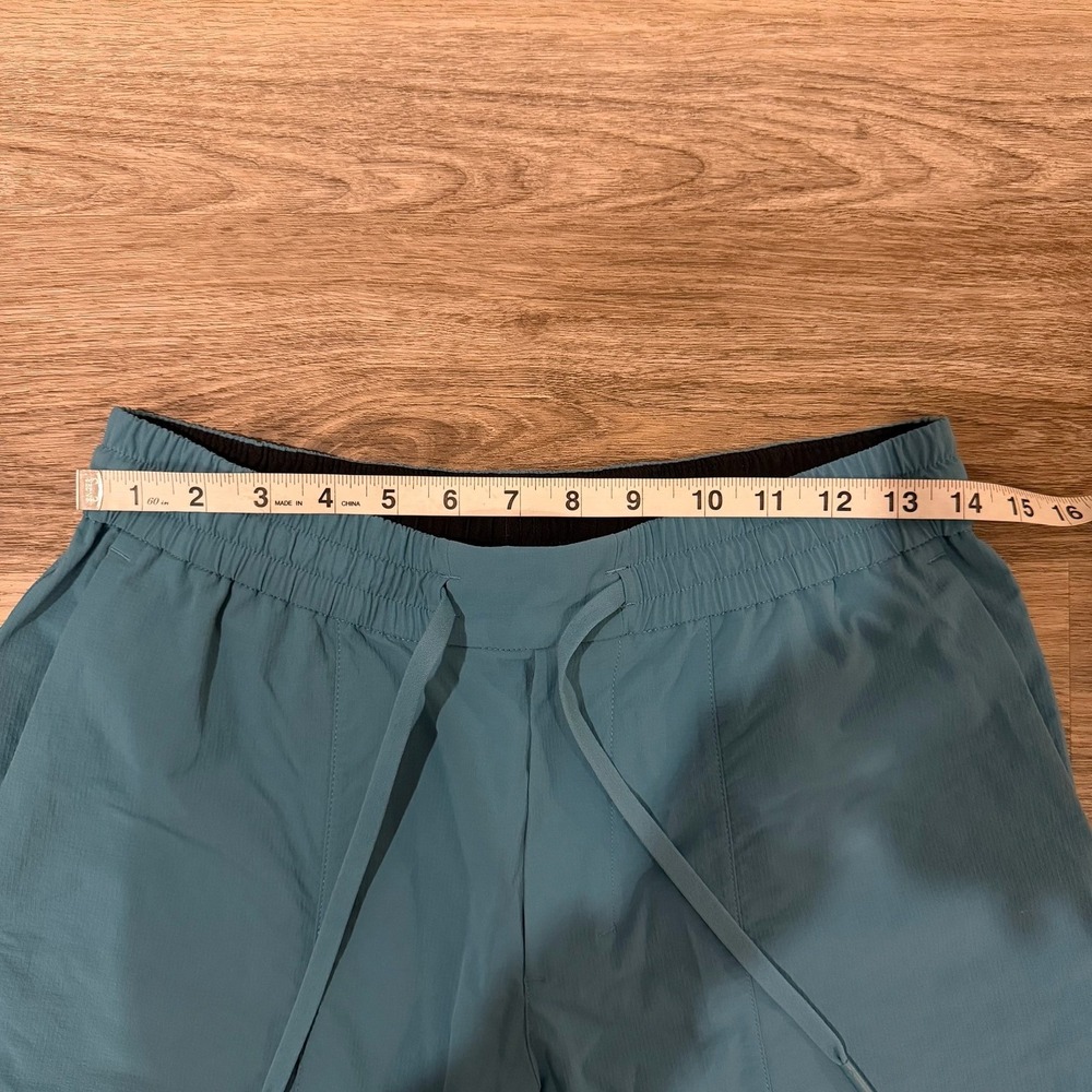 Lululemon‎ Bowline Short 8" *Stretch RipstopCrest Blue Medium - Picture 2 of 8